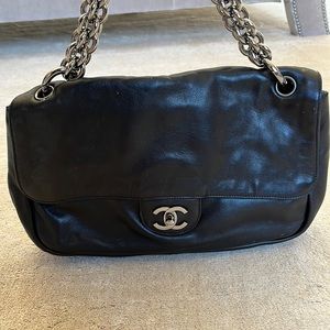 CHANEL Vintage Black Leather Bag